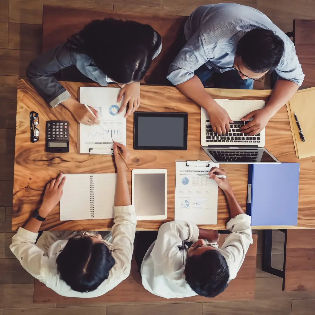 Tech Startups & Consultants